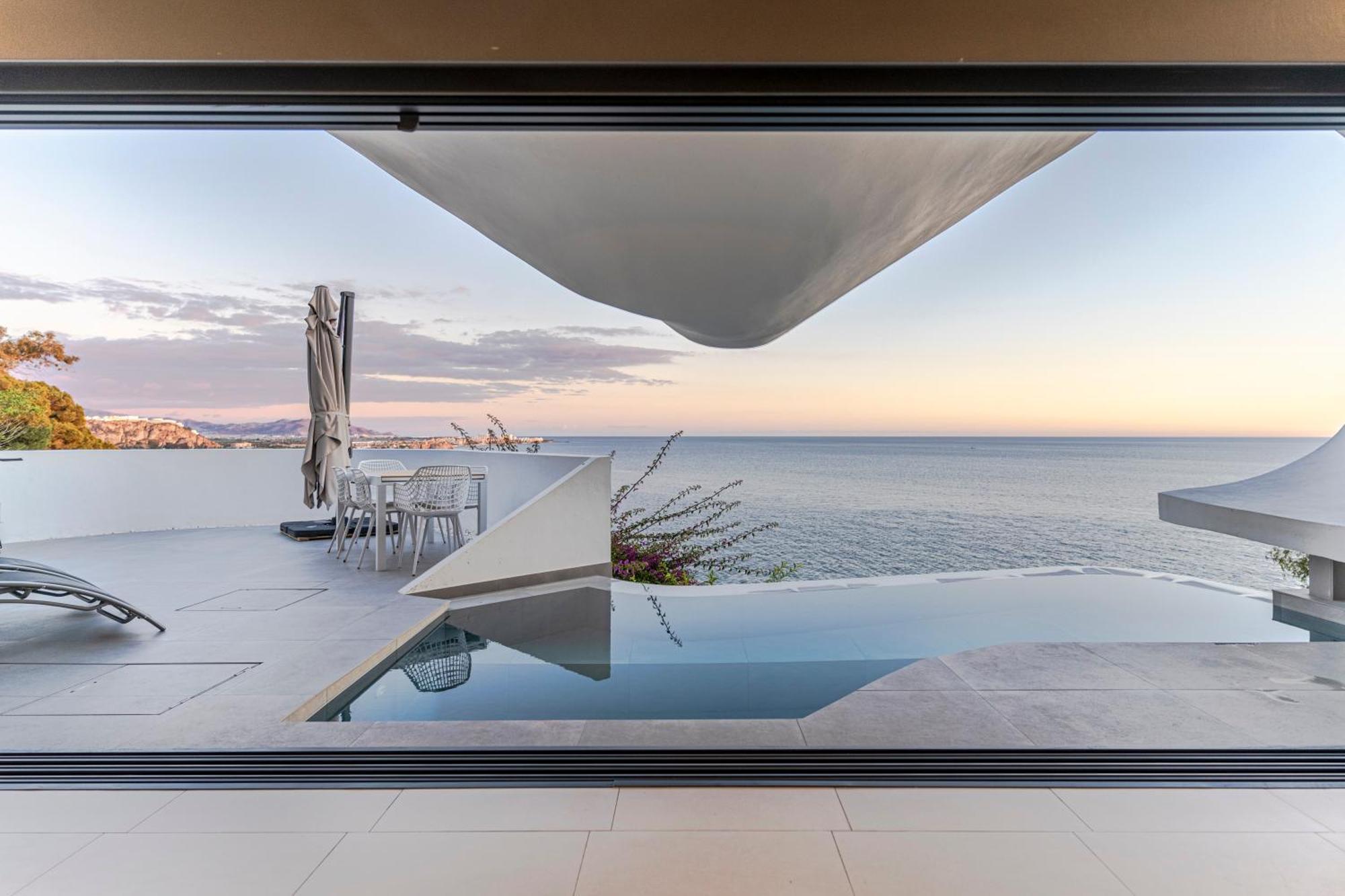 Rentitspain Casa Del Acantilado Piscina Climatizada Salobreña Εξωτερικό φωτογραφία